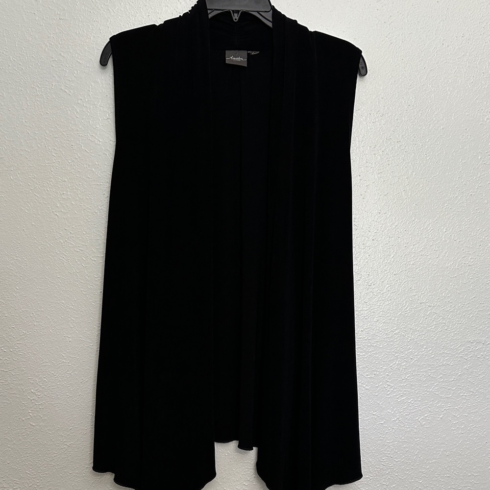 Chico’s Travelers Open Long Sleeveless Cardigan Vest